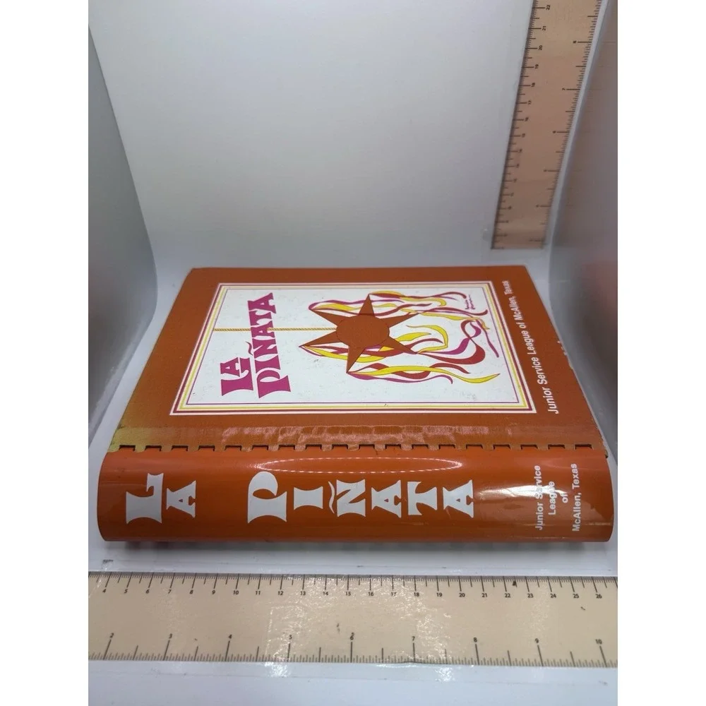 Vintage Cookbook : La Piñata McAllen Texas Junior League 1980 Spiral bound